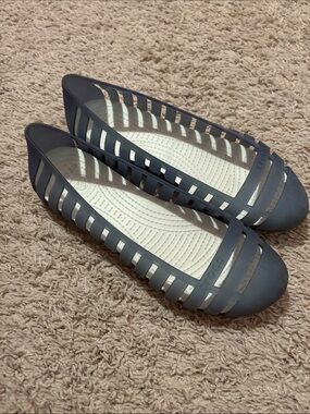 CROCS Women's Slate Gray Caged Slip-On Flats
